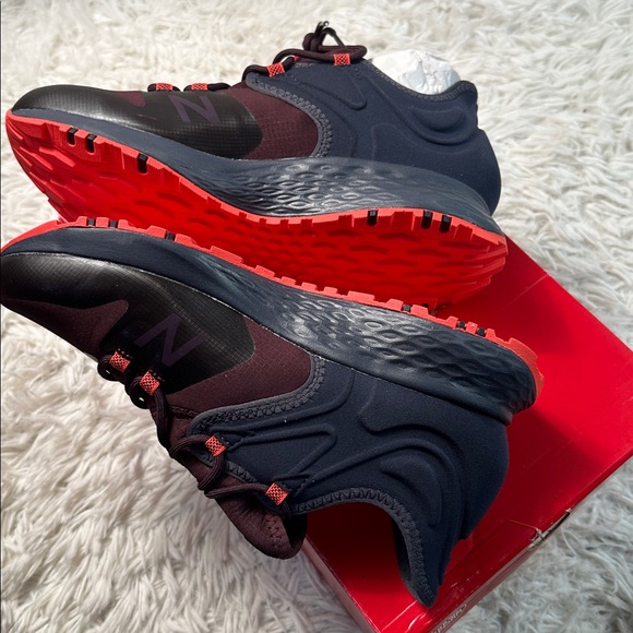 NIB New Balance Men's Fresh Foam Roav V1 Trail Running Shoe - Picture 6 of 10